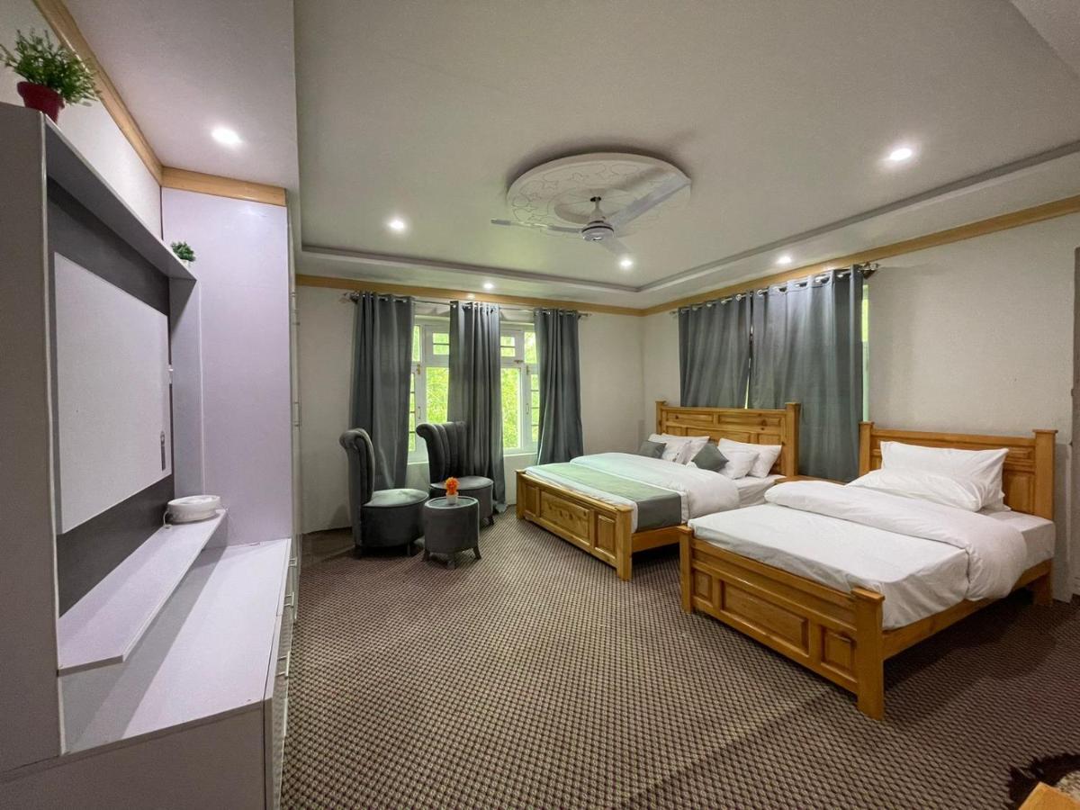 Skardu Saraye Hotel & Resort エクステリア 写真