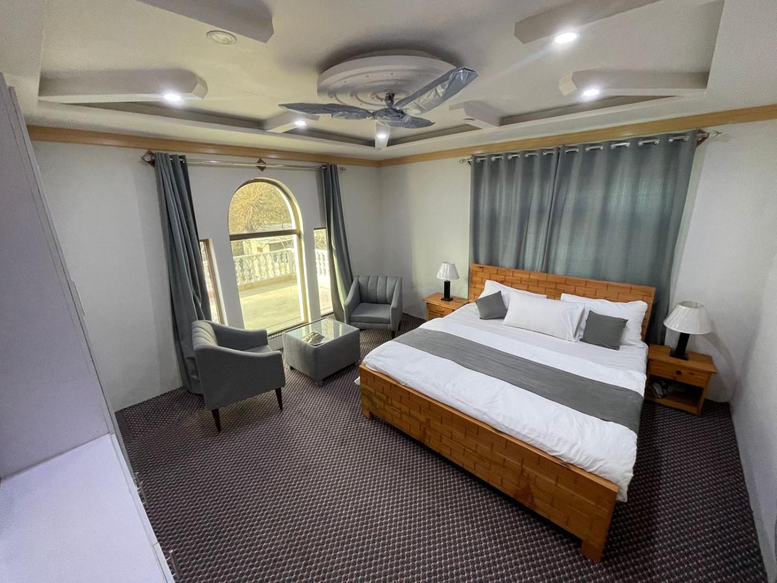 Skardu Saraye Hotel & Resort エクステリア 写真