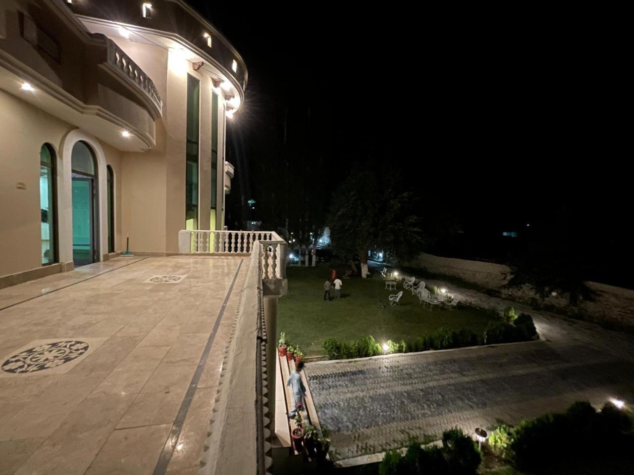 Skardu Saraye Hotel & Resort エクステリア 写真